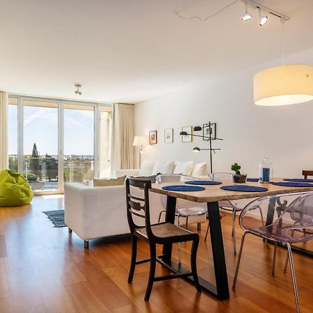Guestready - Alges Apt With Stunning Rooftop Pool Apartment Bagian luar foto