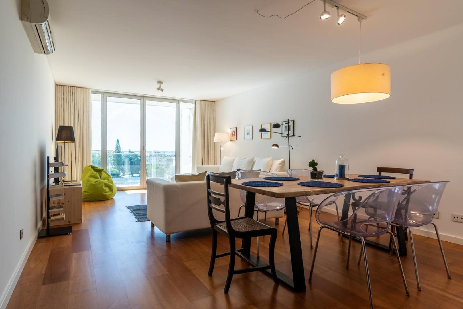 Guestready - Alges Apt With Stunning Rooftop Pool Apartment Bagian luar foto