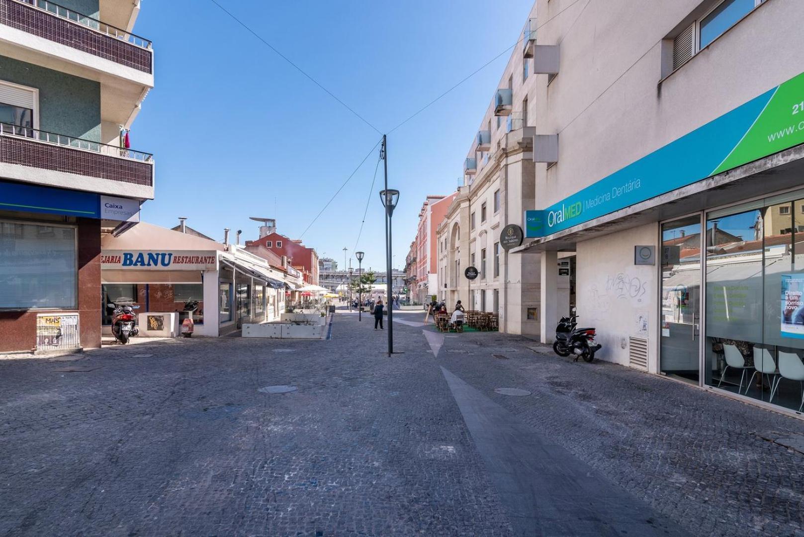 Guestready - Alges Apt With Stunning Rooftop Pool Apartment Bagian luar foto