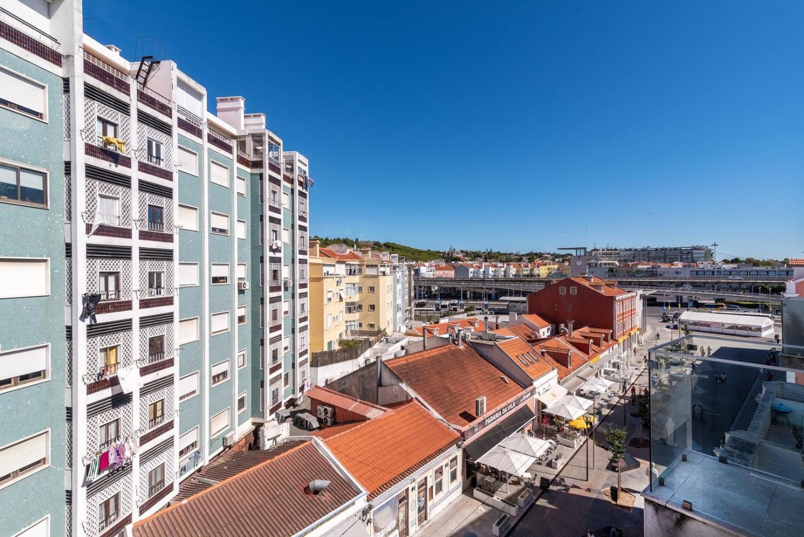 Guestready - Alges Apt With Stunning Rooftop Pool Apartment Bagian luar foto